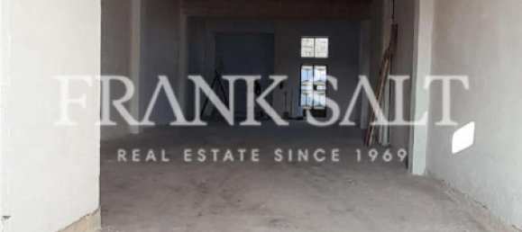 130m² Warehouse in Ghaxaq, Malta No. 12484 2