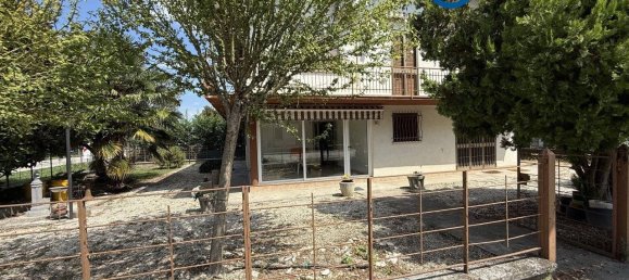 3 Schlafzimmer Villa in Ceregnano, Italy, Nr. 268177 2