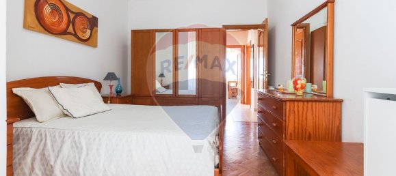 2 Schlafzimmer Doppelhaus in Oeiras, Portugal, Nr. 81595 13