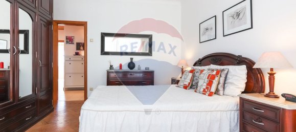 2 Schlafzimmer Doppelhaus in Oeiras, Portugal, Nr. 81595 6