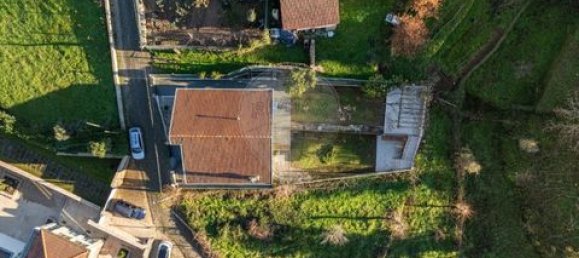 Вилла с 3 спальнями в Кабесейраш ди Башту, Португалия № 190109 12