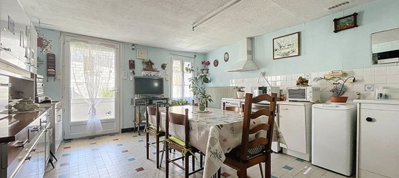 3 Schlafzimmer Haus in Charnay-les-Macon, France, Nr. 59570 4