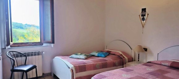 5 rooms House in Poggibonsi, Italy No. 5999 22