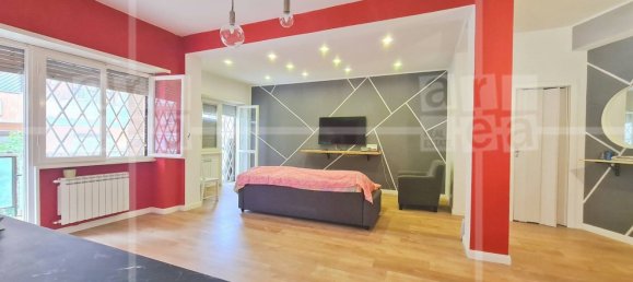 3 rooms Apartment in Rome, Italy No. 9651 9