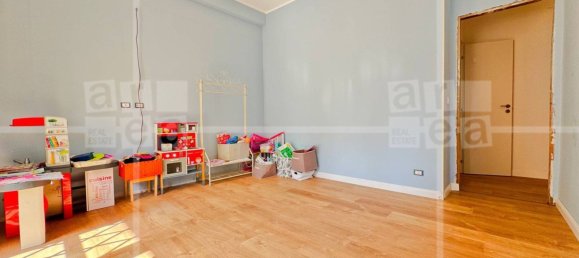 3 rooms Apartment in Rome, Italy No. 9651 51