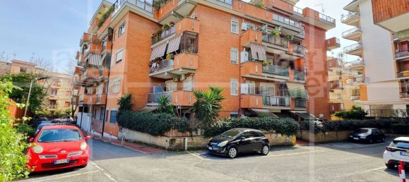 3 rooms Apartment in Rome, Italy No. 9651 100