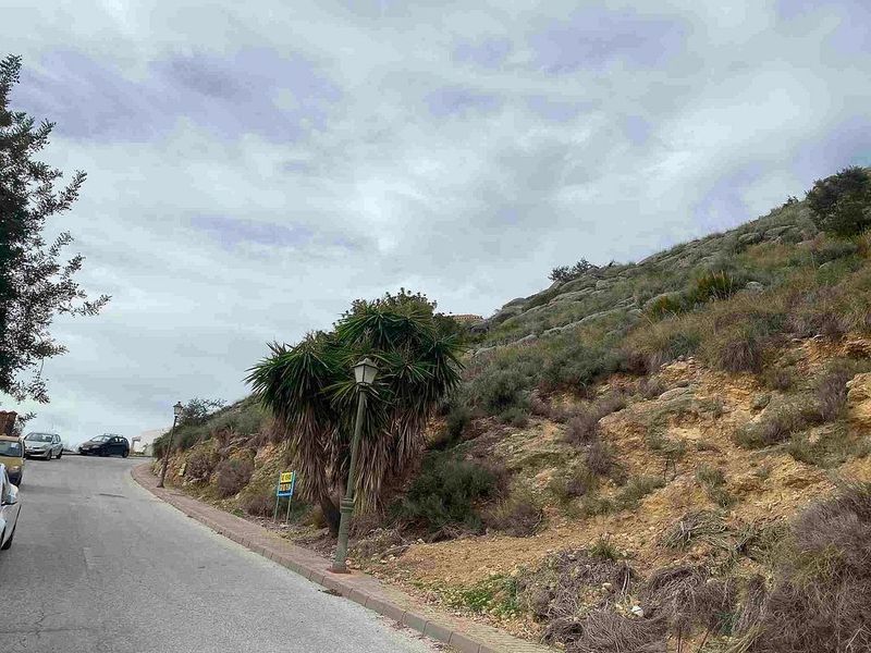 207m² Land in Coin, Spain No. 221573