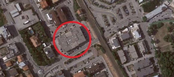 140m² Office in Porto Sant'Elpidio, Italy No. 380191 4