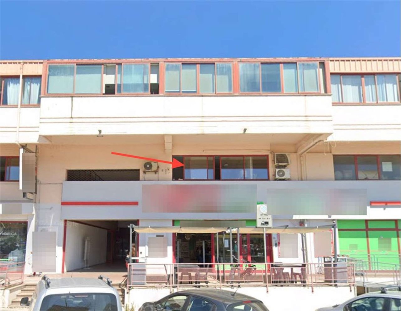 140m² Office in Porto Sant'Elpidio, Italy No. 380191