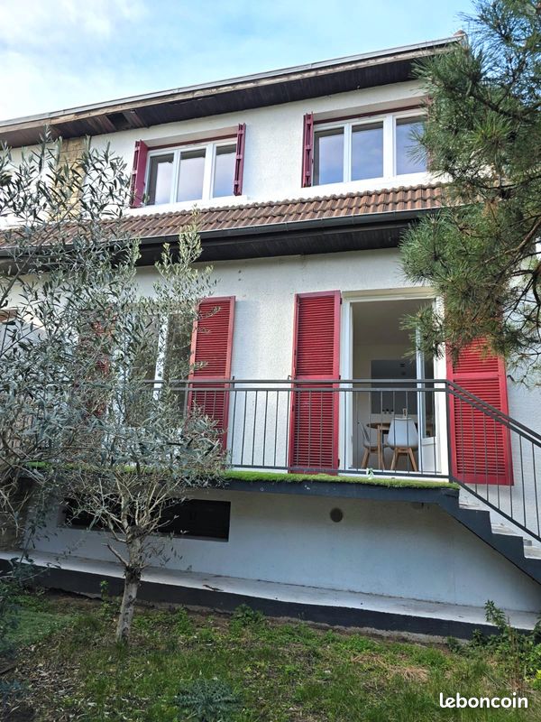 4 chambres Maison à Colombes, France No. 276290