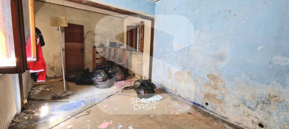 Apartamento de 2 dormitorios en Lucca, Italy No. 275163 8