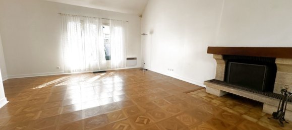 3 chambres Villa à Cergy, France No. 177537 9