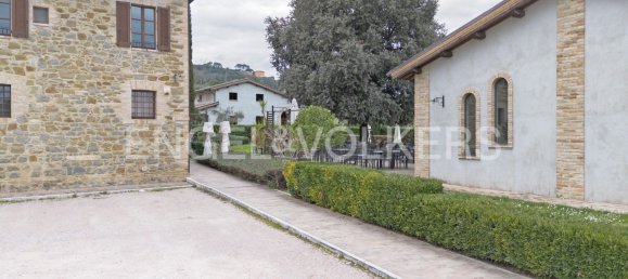 Edificio de 12 dormitorios en Perugia, Italy No. 107494 14