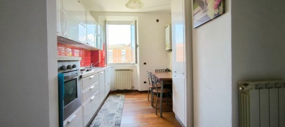 Apartamento de 3 divisões em Carrara, Italy N.º 277879 4