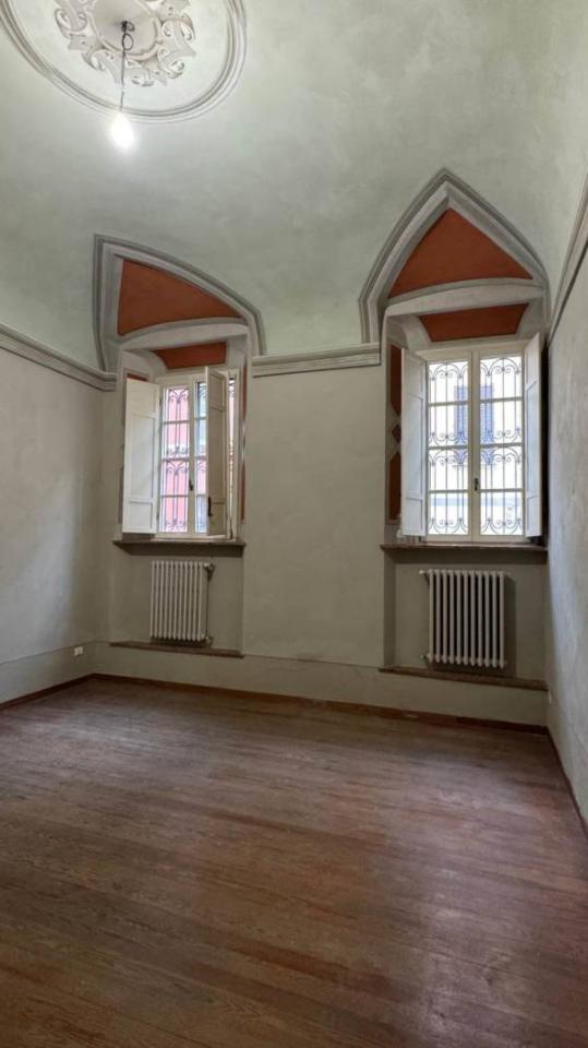 4 rooms Apartment in Piacenza, Italy No. 34889