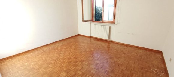 5-salle Appartement à Foiano della Chiana, Italy No. 228014 13