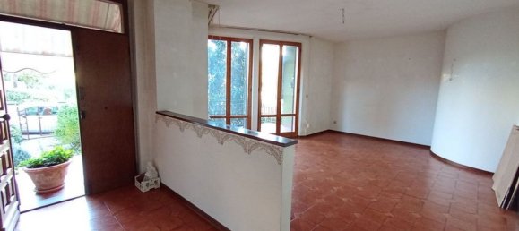 5-salle Appartement à Foiano della Chiana, Italy No. 228014 7