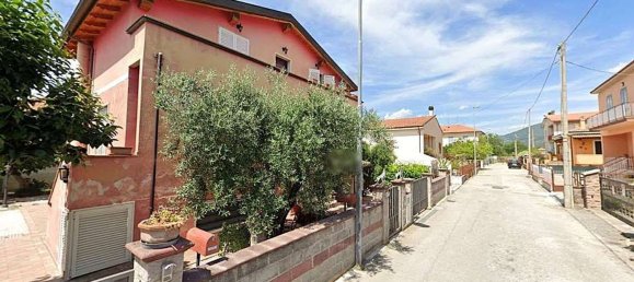 3 bedrooms Apartment in Foligno, Italy No. 310840 4