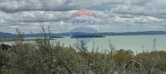 Casa de 5 divisões em Tuoro sul Trasimeno, Italy N.º 5154 16