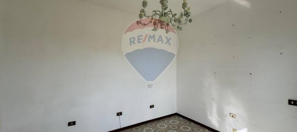 Casa de 5 divisões em Tuoro sul Trasimeno, Italy N.º 5154 2