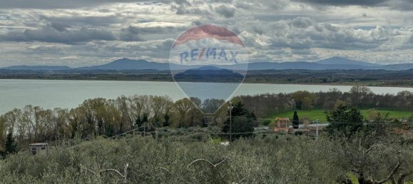 Casa de 5 divisões em Tuoro sul Trasimeno, Italy N.º 5154 19