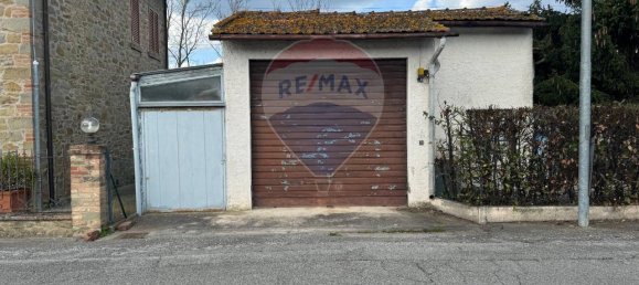 Casa de 5 divisões em Tuoro sul Trasimeno, Italy N.º 5154 28