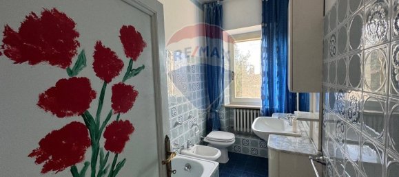 Casa de 5 divisões em Tuoro sul Trasimeno, Italy N.º 5154 49