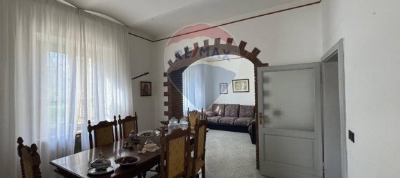 Casa de 5 divisões em Tuoro sul Trasimeno, Italy N.º 5154 32