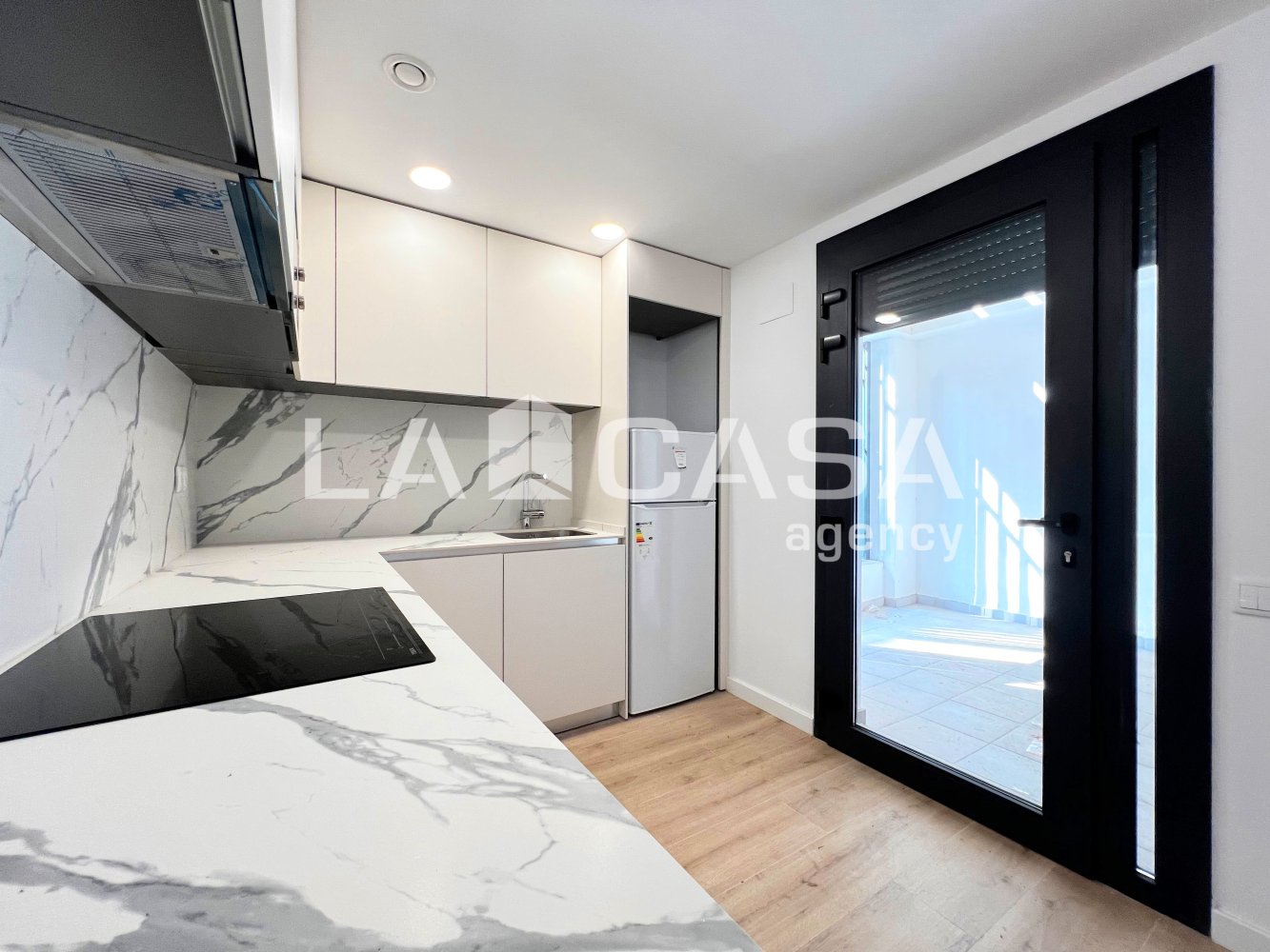 2 bedrooms Apartment in Badalona, Spain No. 173374