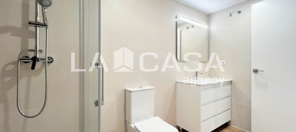 2 bedrooms Apartment in Badalona, Spain No. 173374 17