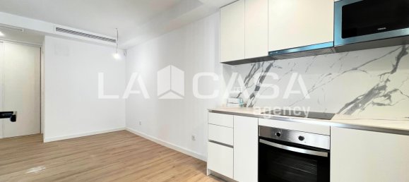 2 bedrooms Apartment in Badalona, Spain No. 173374 3