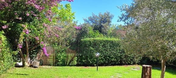 Apartamento de 2 dormitorios en Pietrasanta, Italy No. 352634 3