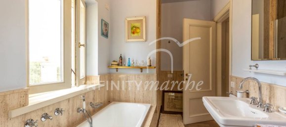 3 bedrooms House in Potenza Picena, Italy No. 166458 36