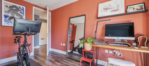 2 bedrooms Apartment in London, United Kingdom No. 7586 9