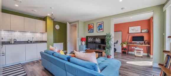 2 bedrooms Apartment in London, United Kingdom No. 7586 13