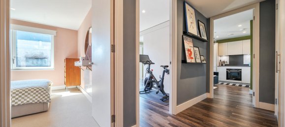 2 bedrooms Apartment in London, United Kingdom No. 7586 21