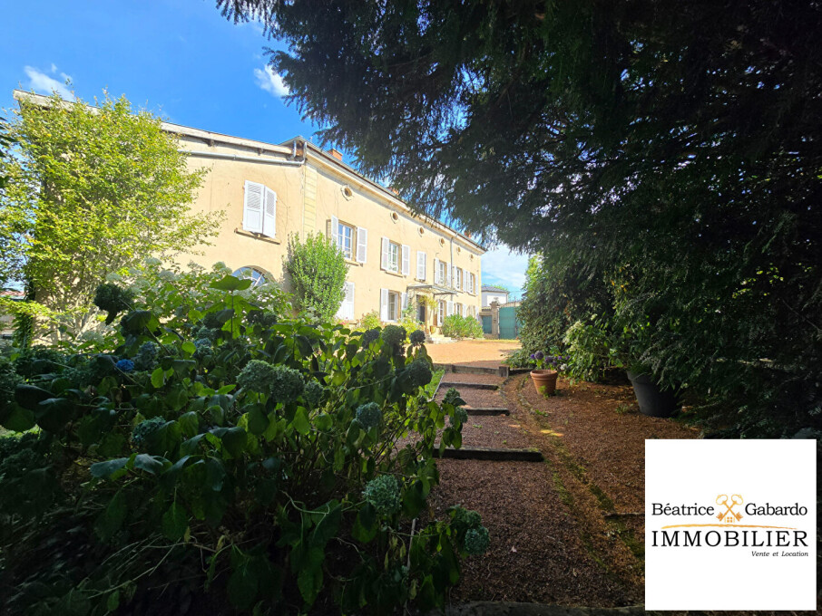 5 غرف نوم منزل في Rhone, France رقم 320403