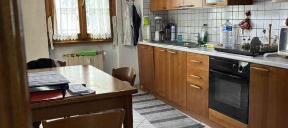 4 rooms Apartment in San Giovanni Valdarno, Italy No. 175372 2