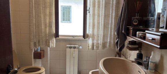 4 rooms Apartment in San Giovanni Valdarno, Italy No. 175372 11