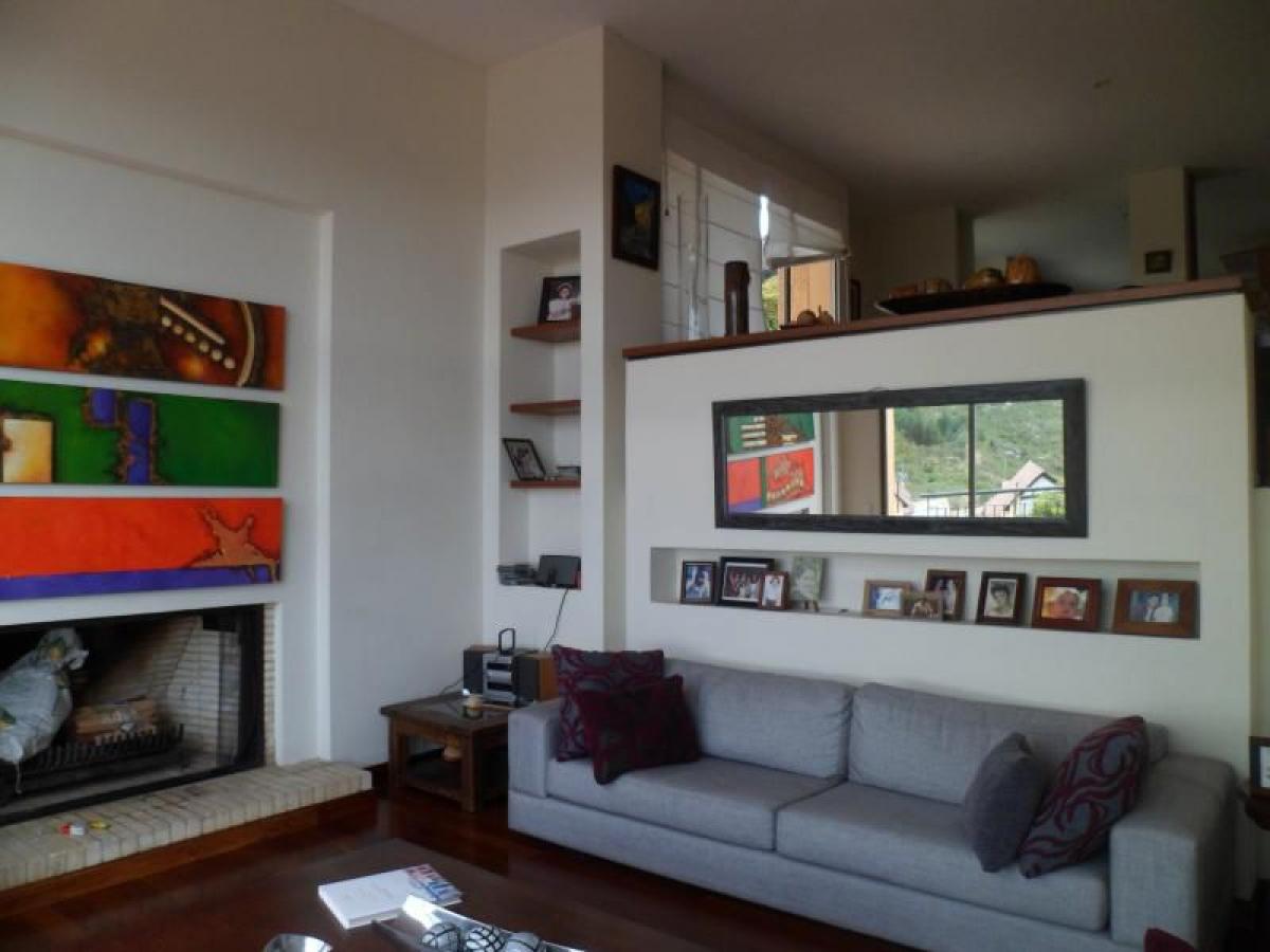 Casa de 4 dormitorios en Cundinamarca, Colombia No. 3823