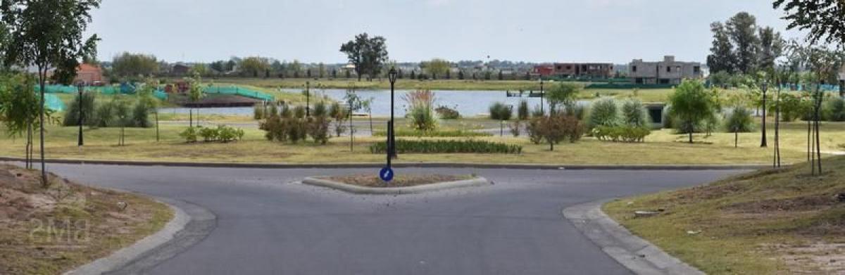  Land in Escobar, Argentina No. 113980