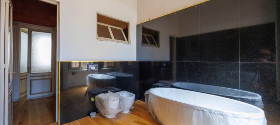 2 Schlafzimmer Wohnung in Turin, Italy, Nr. 272100 7