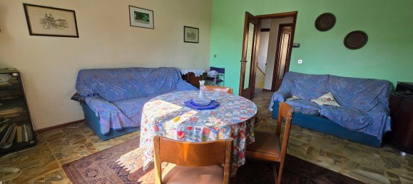4 rooms House in Asti, Italy No. 273099 6