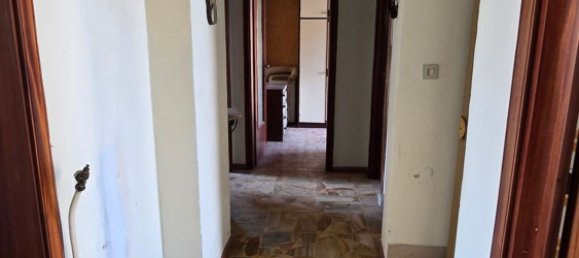 4 rooms House in Asti, Italy No. 273099 8