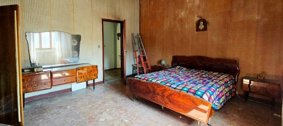 4 rooms House in Asti, Italy No. 273099 11