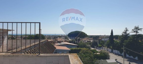 2 bedrooms Villa in Ardea, Italy No. 352687 6