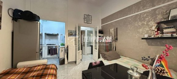 Квартира с 2 комнатами в Милан, Италия № 239579 3