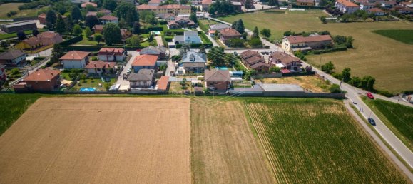 15000m² Land in Villanova d'Asti, Italy No. 90690 4