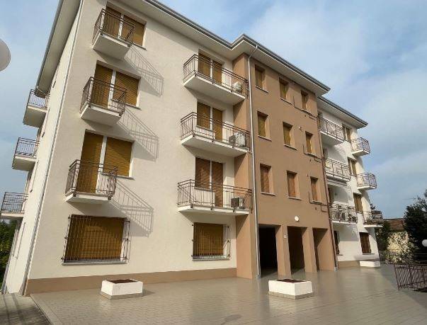Apartamento T4 em Imola, Italy N.º 328188