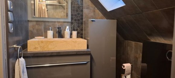 3 bedrooms House in Nogent-sur-Oise, France No. 181273 9